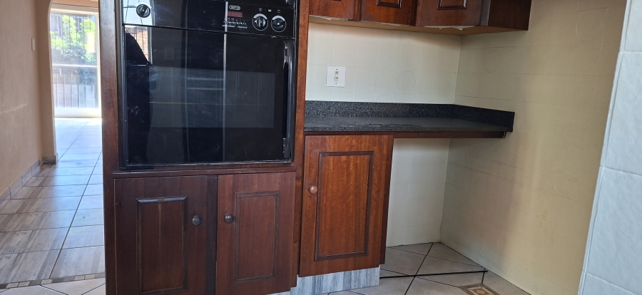 3 Bedroom Property for Sale in Birchleigh Gauteng