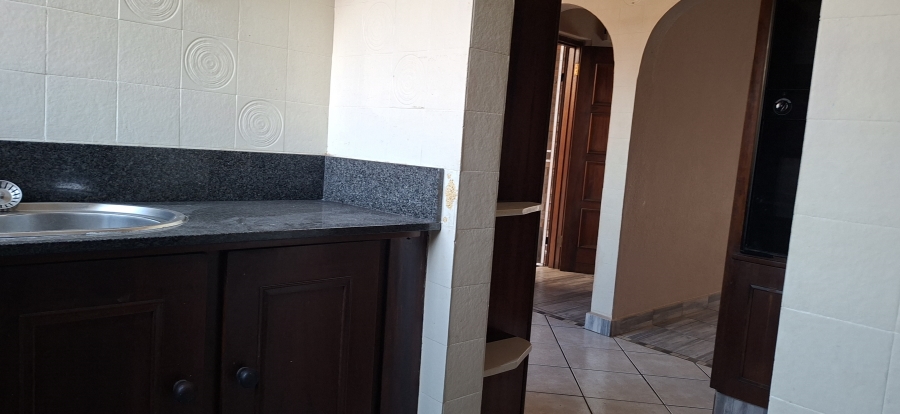 3 Bedroom Property for Sale in Birchleigh Gauteng