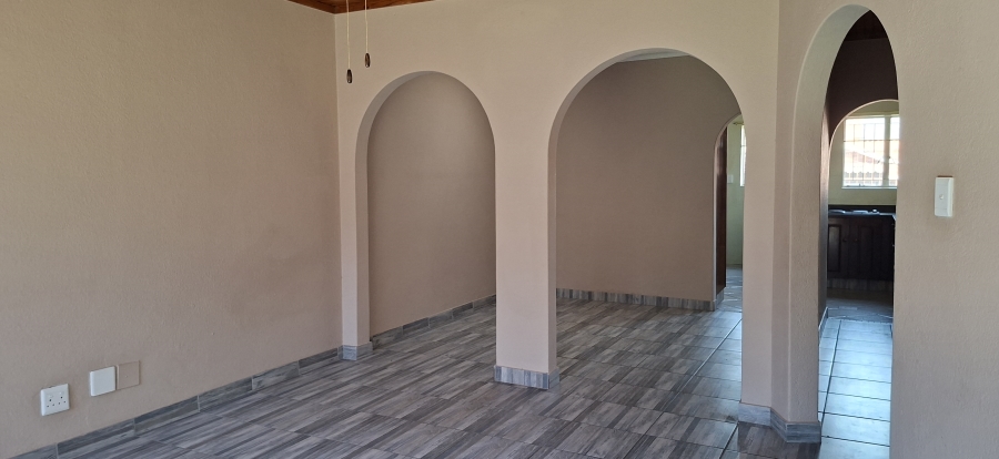 3 Bedroom Property for Sale in Birchleigh Gauteng