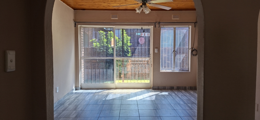 3 Bedroom Property for Sale in Birchleigh Gauteng