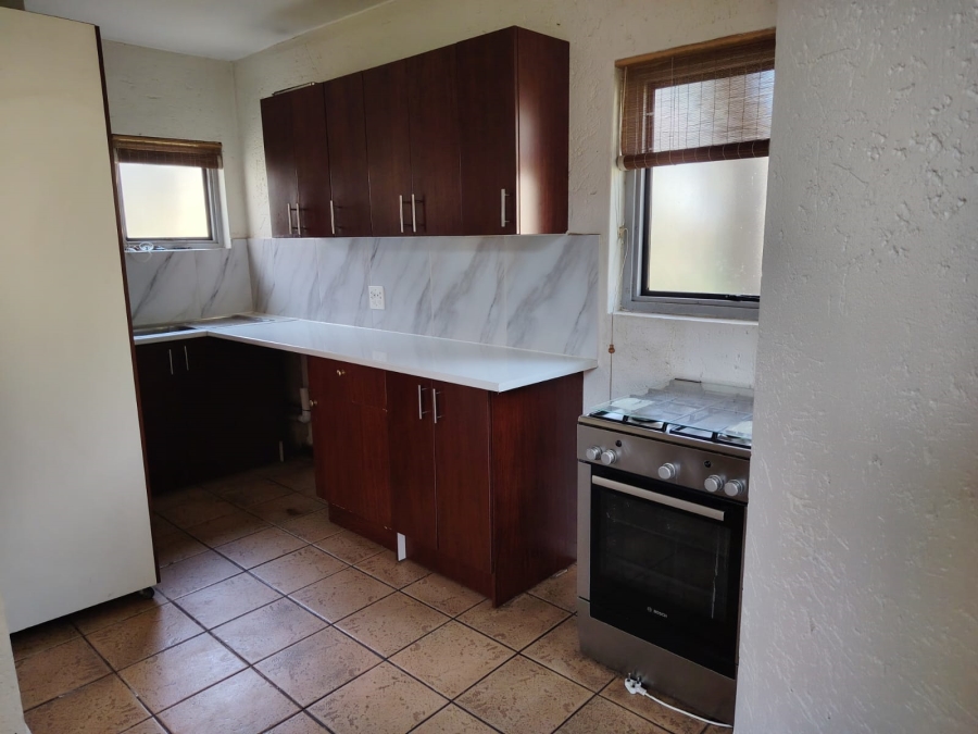 To Let 3 Bedroom Property for Rent in Benoni Industrial Gauteng