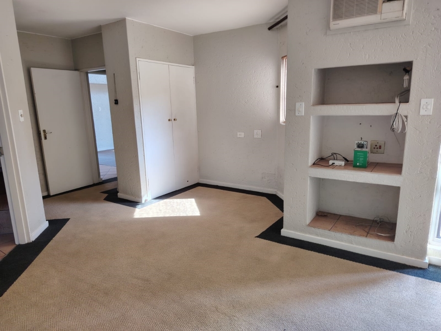 To Let 3 Bedroom Property for Rent in Benoni Industrial Gauteng