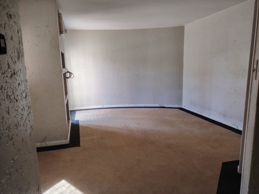 To Let 3 Bedroom Property for Rent in Benoni Industrial Gauteng