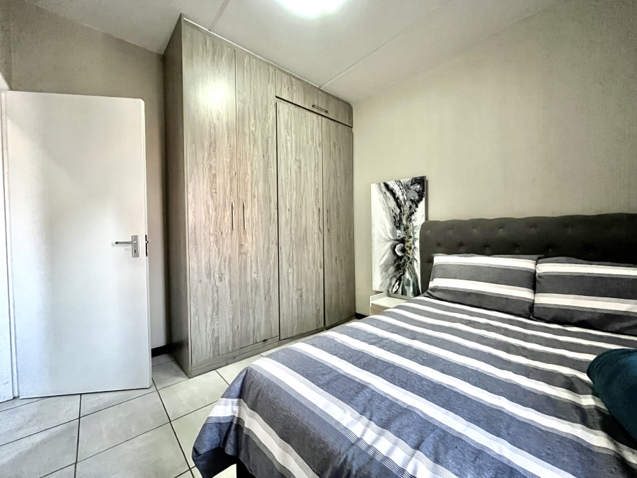 2 Bedroom Property for Sale in Barbeque Downs Gauteng