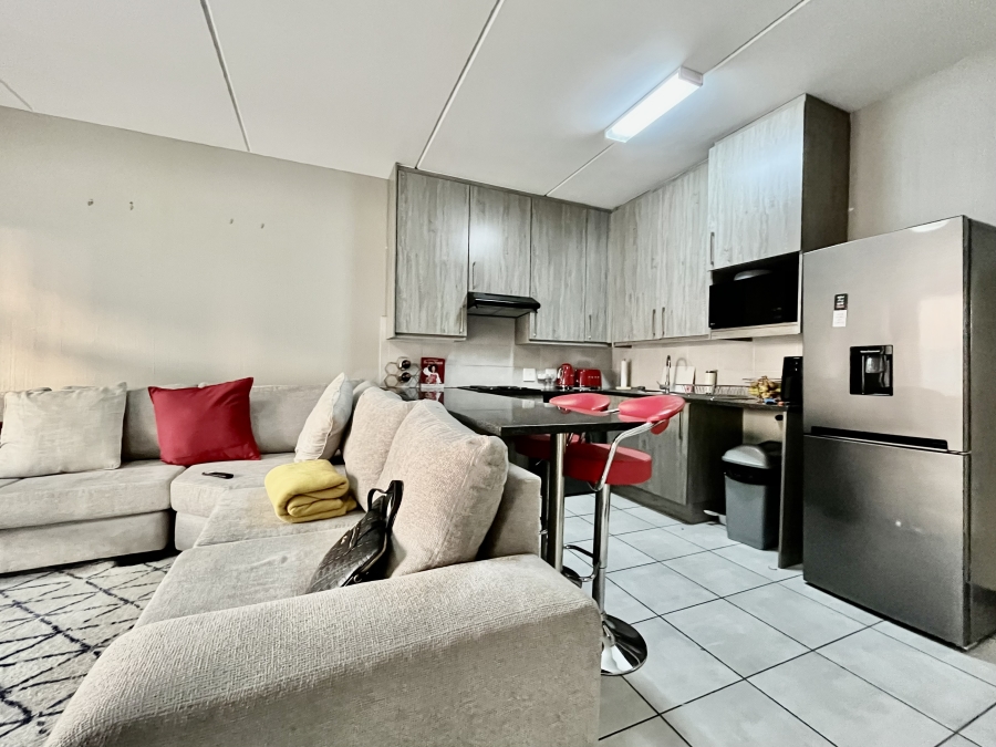 2 Bedroom Property for Sale in Barbeque Downs Gauteng