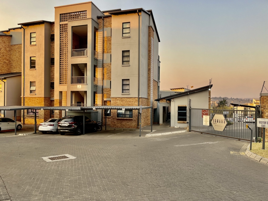2 Bedroom Property for Sale in Barbeque Downs Gauteng