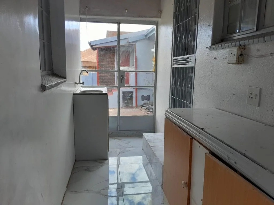 4 Bedroom Property for Sale in Laudium Gauteng