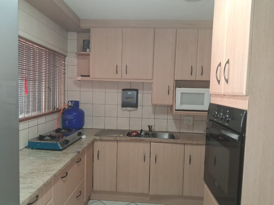 4 Bedroom Property for Sale in Andeon AH Gauteng