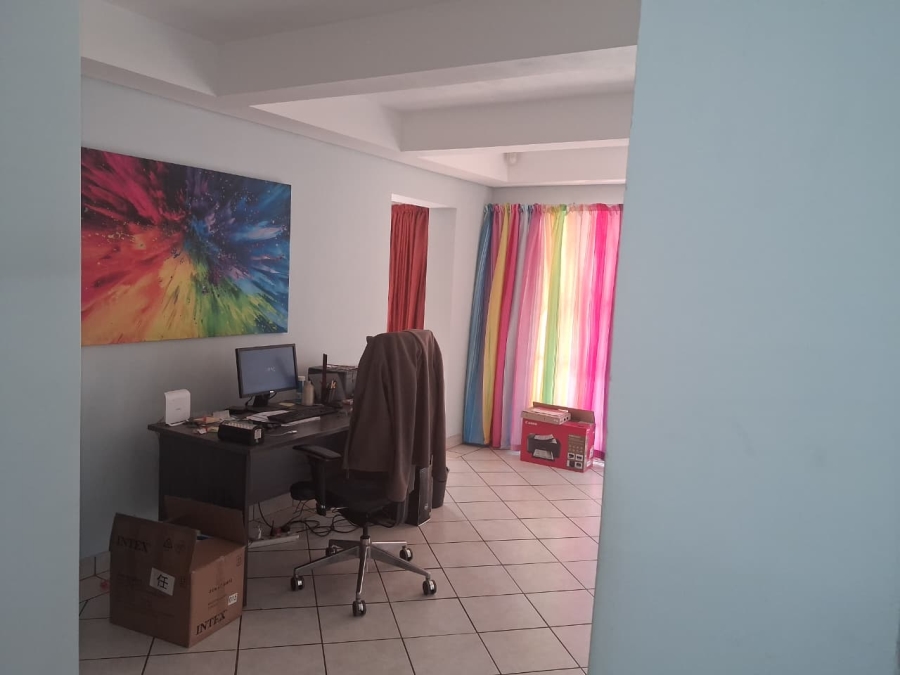 4 Bedroom Property for Sale in Andeon AH Gauteng