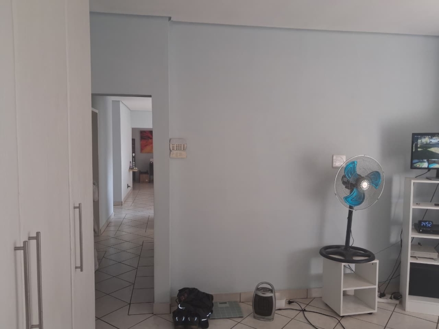 4 Bedroom Property for Sale in Andeon AH Gauteng