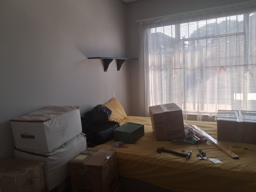 4 Bedroom Property for Sale in Andeon AH Gauteng
