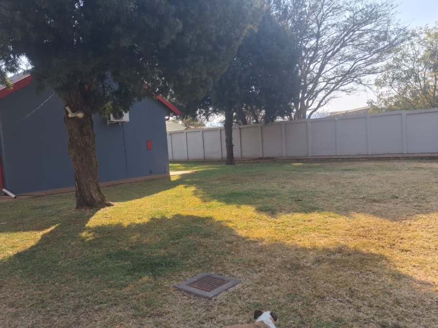 4 Bedroom Property for Sale in Andeon AH Gauteng