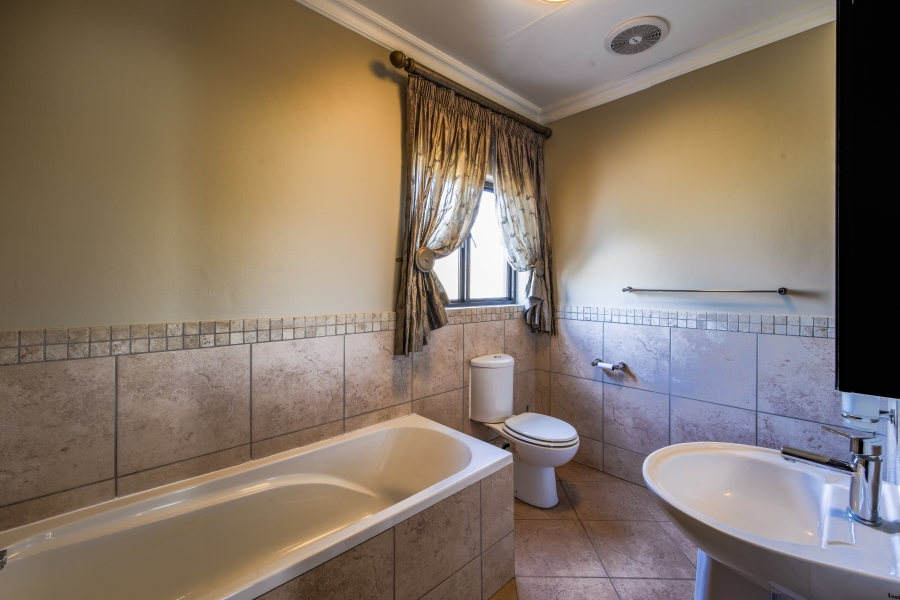 4 Bedroom Property for Sale in Olympus AH Gauteng