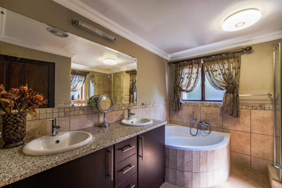 4 Bedroom Property for Sale in Olympus AH Gauteng