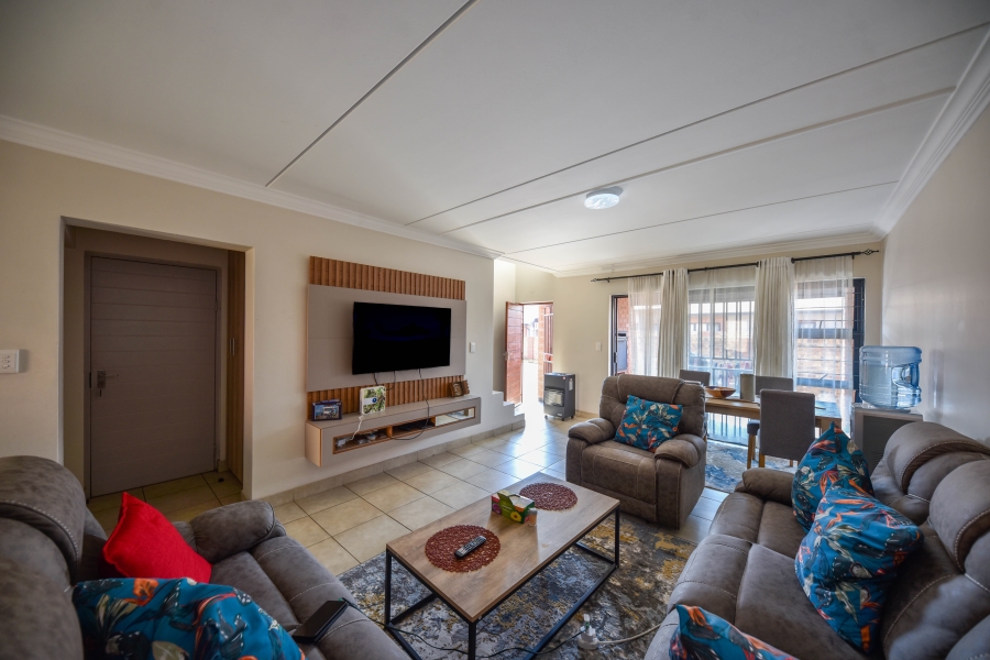 3 Bedroom Property for Sale in Equestria Gauteng