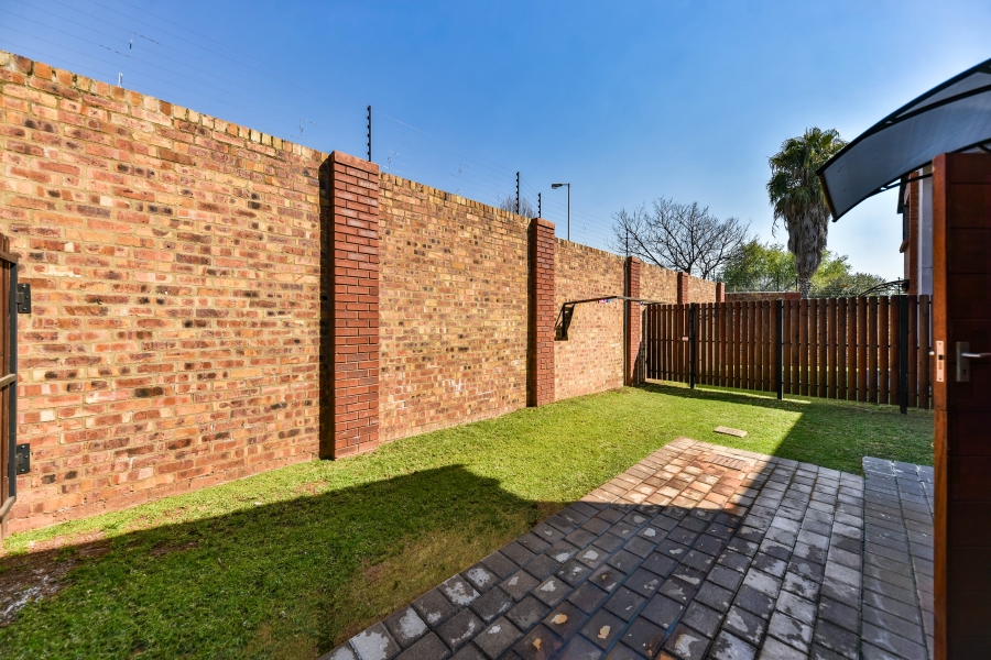 3 Bedroom Property for Sale in Equestria Gauteng