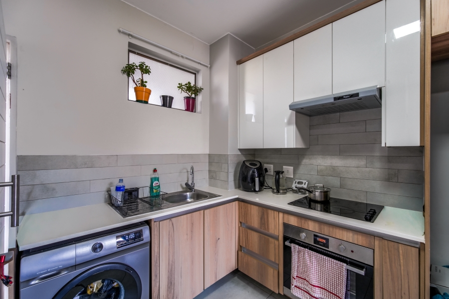 1 Bedroom Property for Sale in Hazeldean Gauteng
