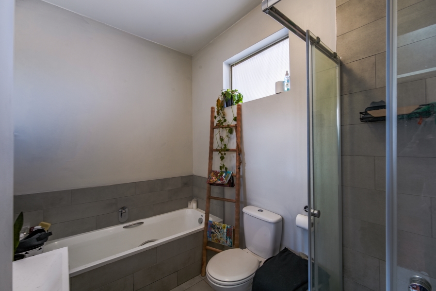 1 Bedroom Property for Sale in Hazeldean Gauteng
