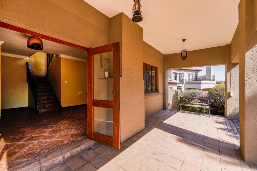 3 Bedroom Property for Sale in Faerie Glen Gauteng
