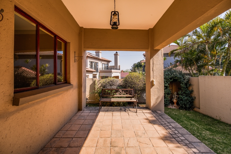 3 Bedroom Property for Sale in Faerie Glen Gauteng