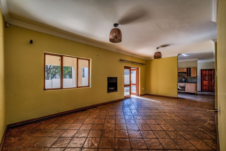 3 Bedroom Property for Sale in Faerie Glen Gauteng