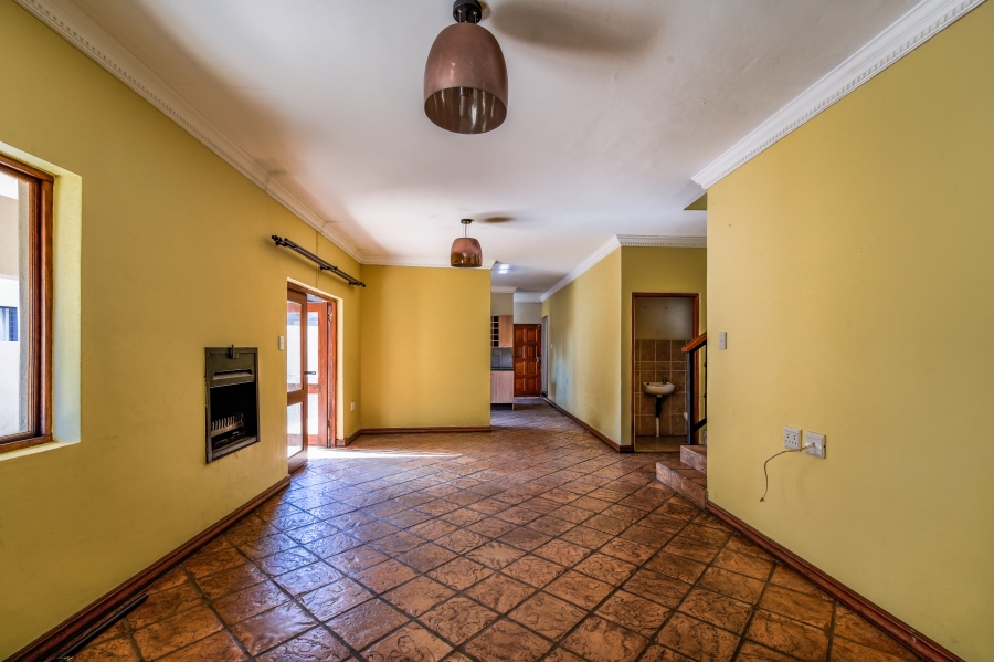3 Bedroom Property for Sale in Faerie Glen Gauteng