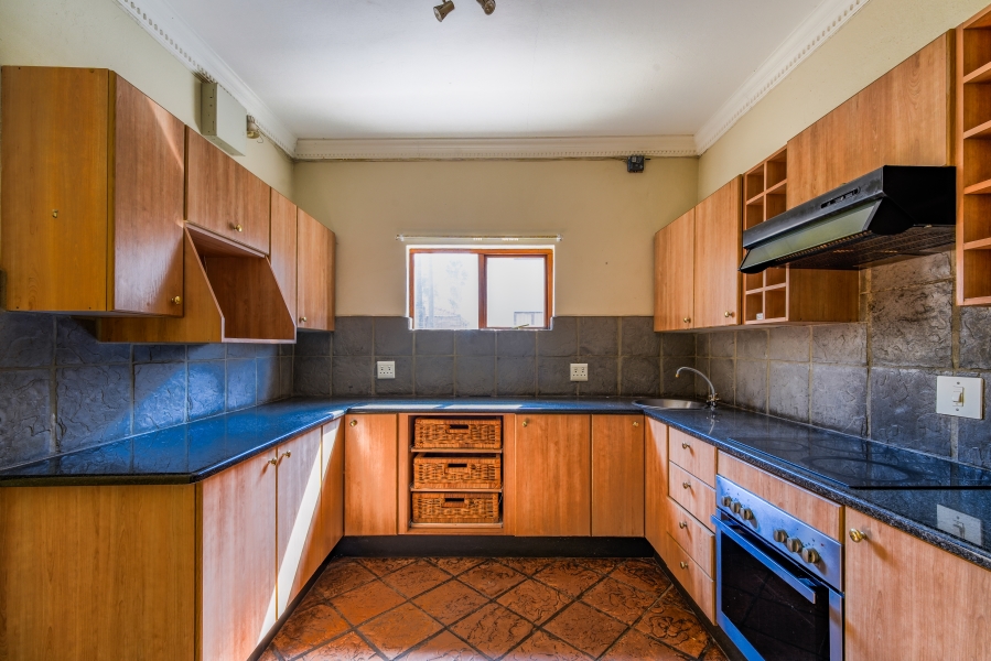 3 Bedroom Property for Sale in Faerie Glen Gauteng