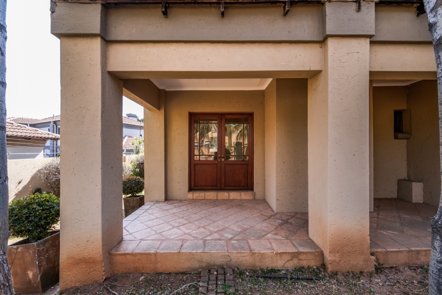 3 Bedroom Property for Sale in Faerie Glen Gauteng