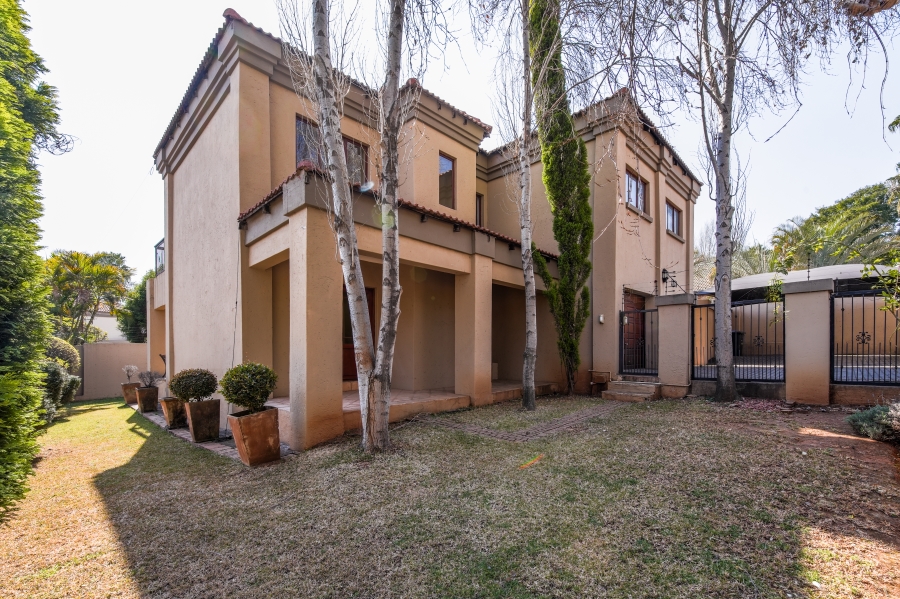 3 Bedroom Property for Sale in Faerie Glen Gauteng