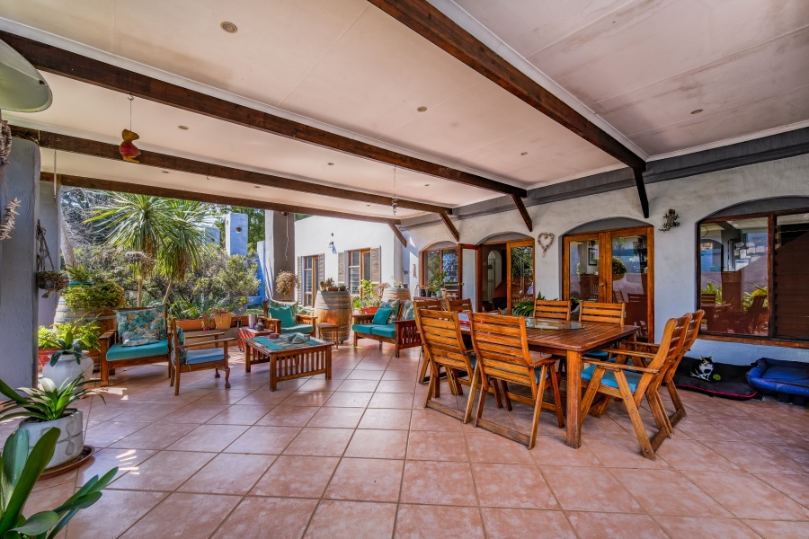4 Bedroom Property for Sale in Faerie Glen Gauteng
