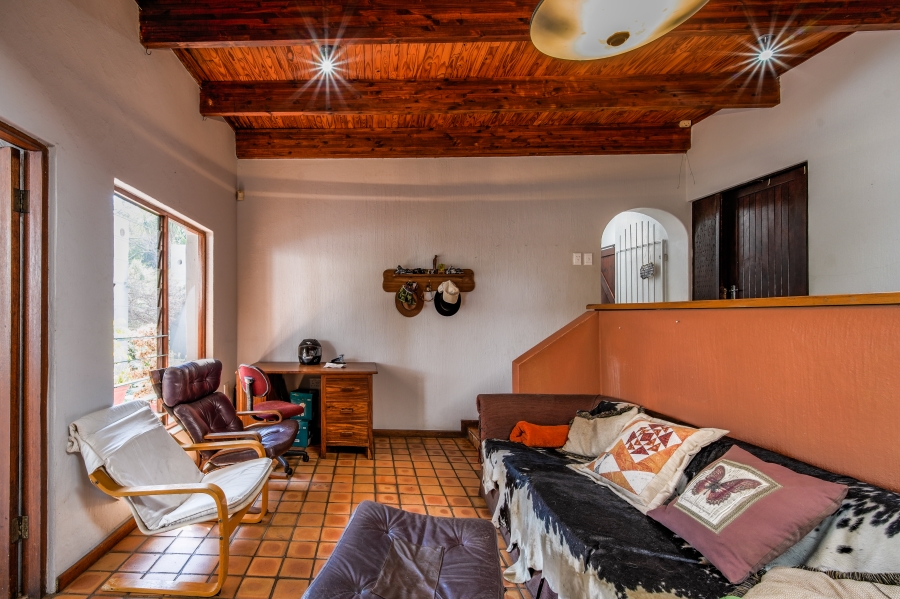 4 Bedroom Property for Sale in Faerie Glen Gauteng