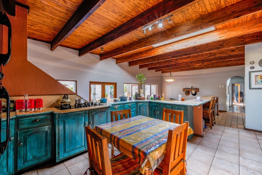 4 Bedroom Property for Sale in Faerie Glen Gauteng