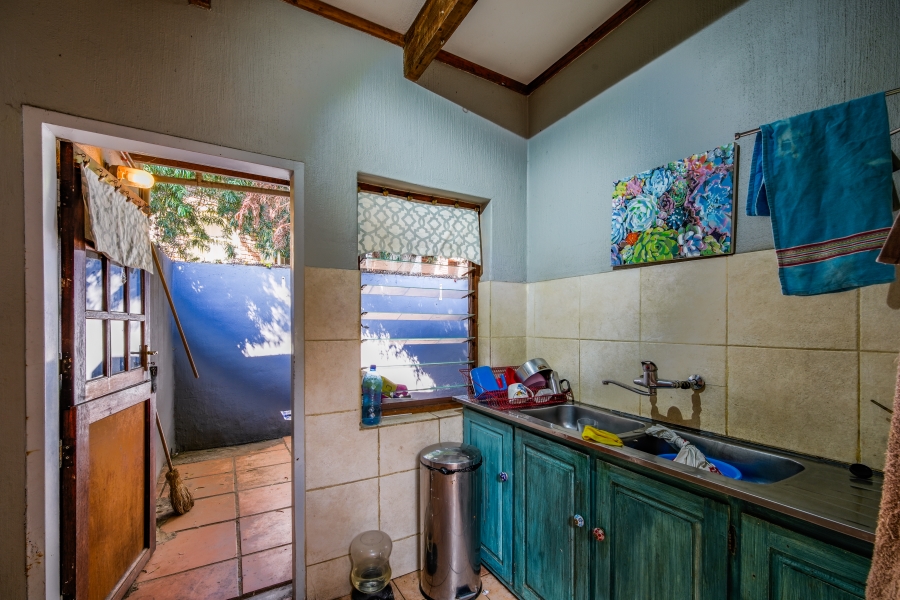 4 Bedroom Property for Sale in Faerie Glen Gauteng