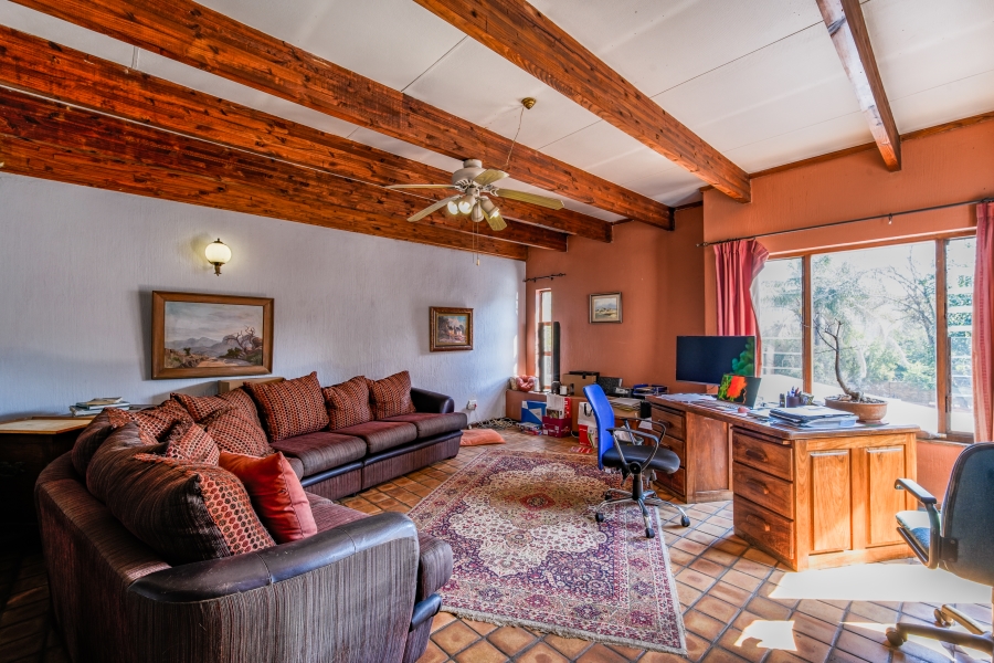 4 Bedroom Property for Sale in Faerie Glen Gauteng
