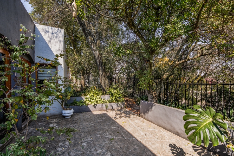 4 Bedroom Property for Sale in Faerie Glen Gauteng