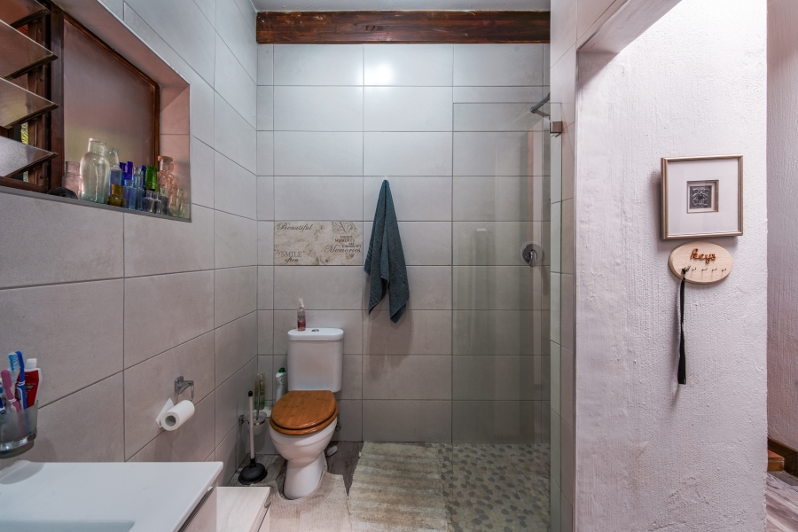4 Bedroom Property for Sale in Faerie Glen Gauteng