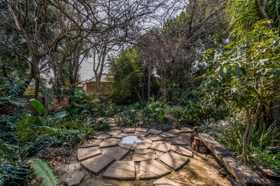 4 Bedroom Property for Sale in Faerie Glen Gauteng