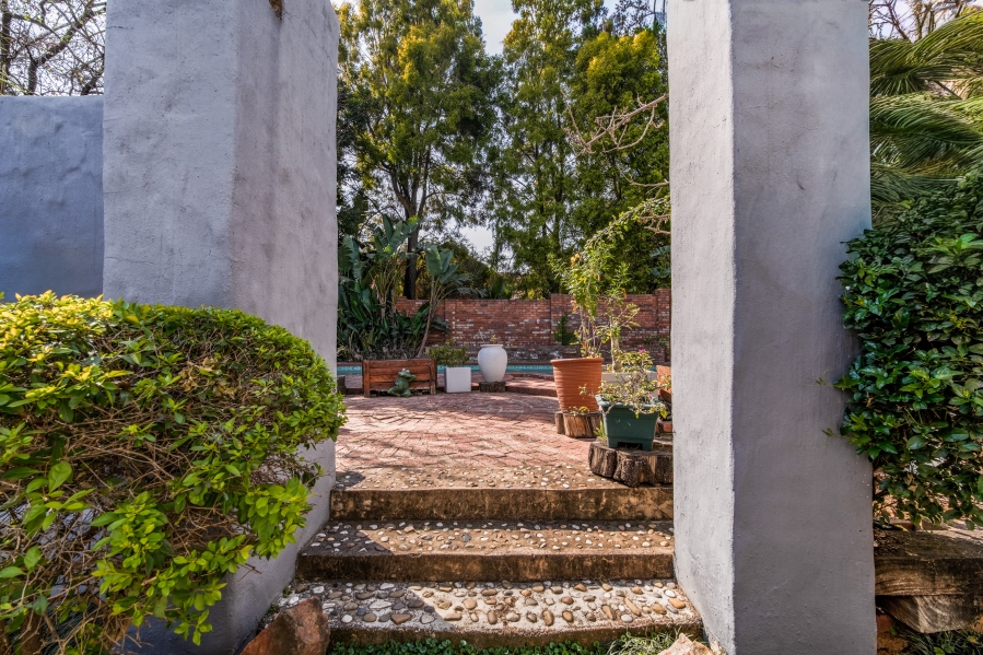 4 Bedroom Property for Sale in Faerie Glen Gauteng