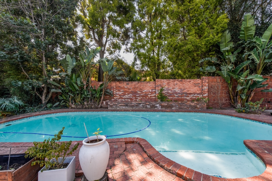 4 Bedroom Property for Sale in Faerie Glen Gauteng