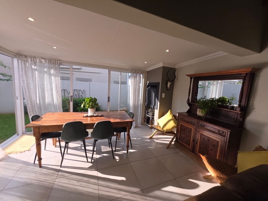2 Bedroom Property for Sale in Erasmus Park Gauteng