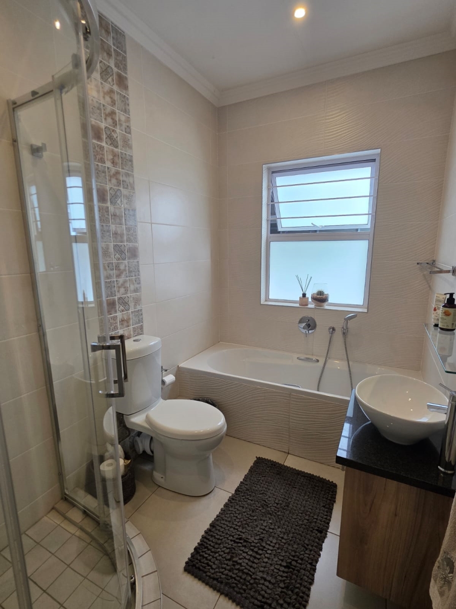 2 Bedroom Property for Sale in Erasmus Park Gauteng