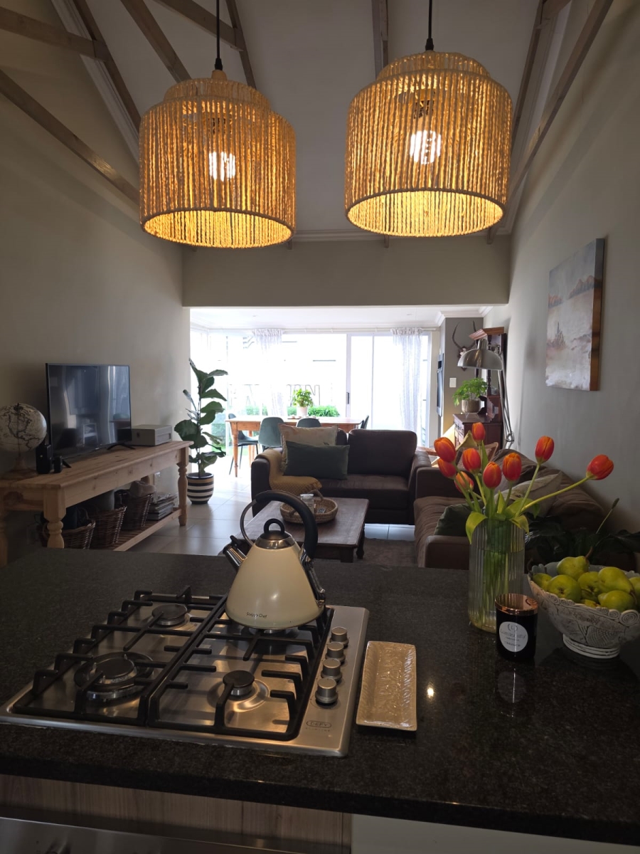 2 Bedroom Property for Sale in Erasmus Park Gauteng