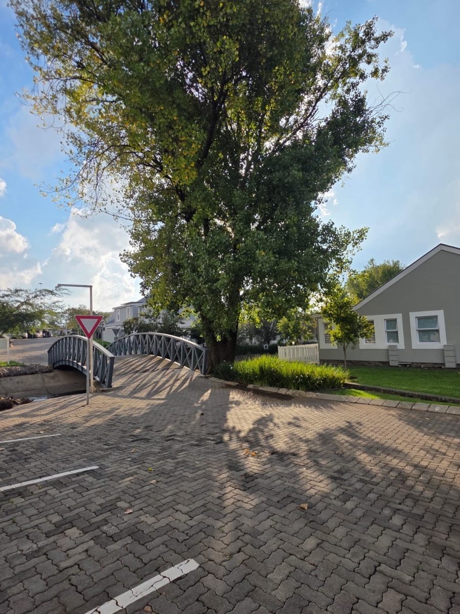 2 Bedroom Property for Sale in Erasmus Park Gauteng