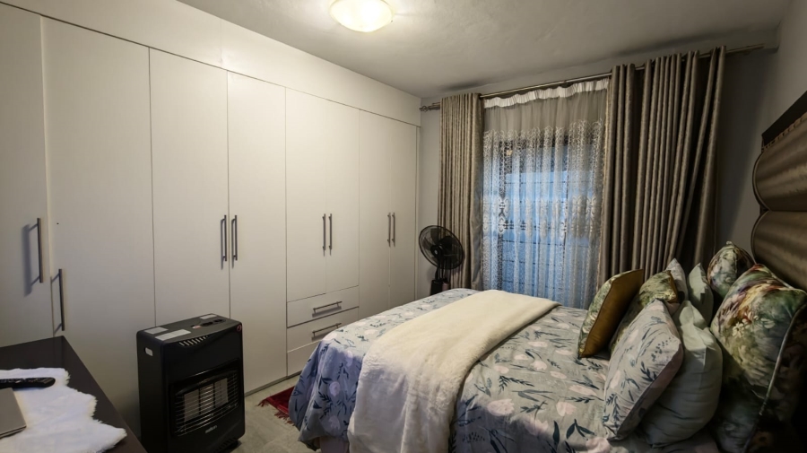 2 Bedroom Property for Sale in Riviera Gauteng