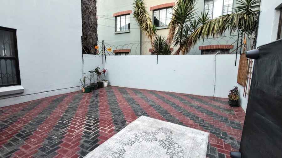 2 Bedroom Property for Sale in Riviera Gauteng