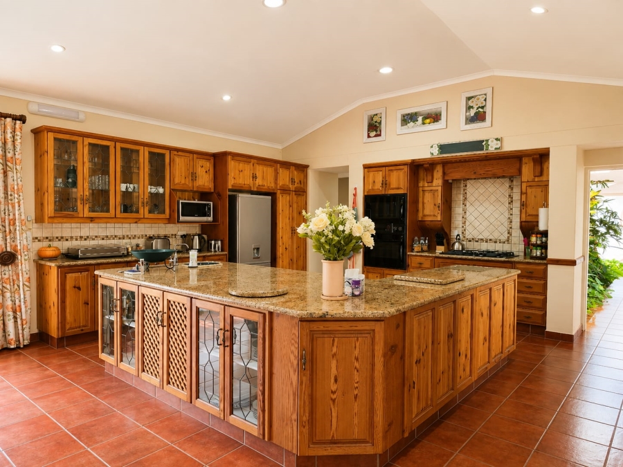 5 Bedroom Property for Sale in Ninapark Gauteng