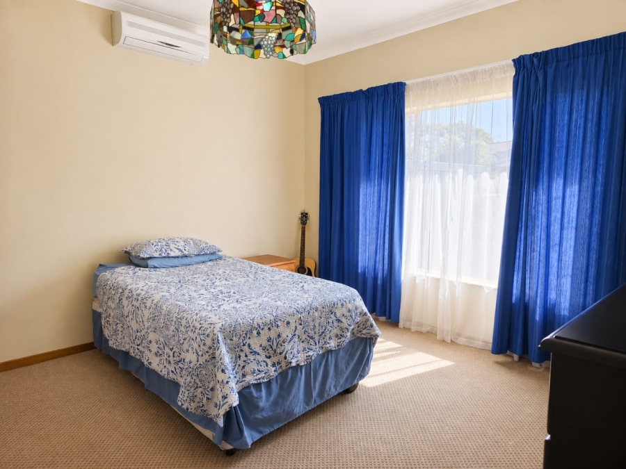 5 Bedroom Property for Sale in Ninapark Gauteng