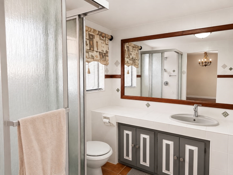 5 Bedroom Property for Sale in Ninapark Gauteng