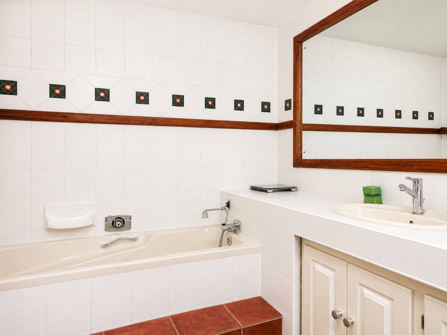 5 Bedroom Property for Sale in Ninapark Gauteng