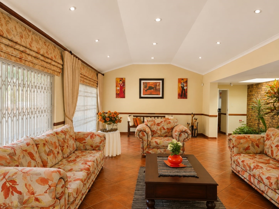5 Bedroom Property for Sale in Ninapark Gauteng